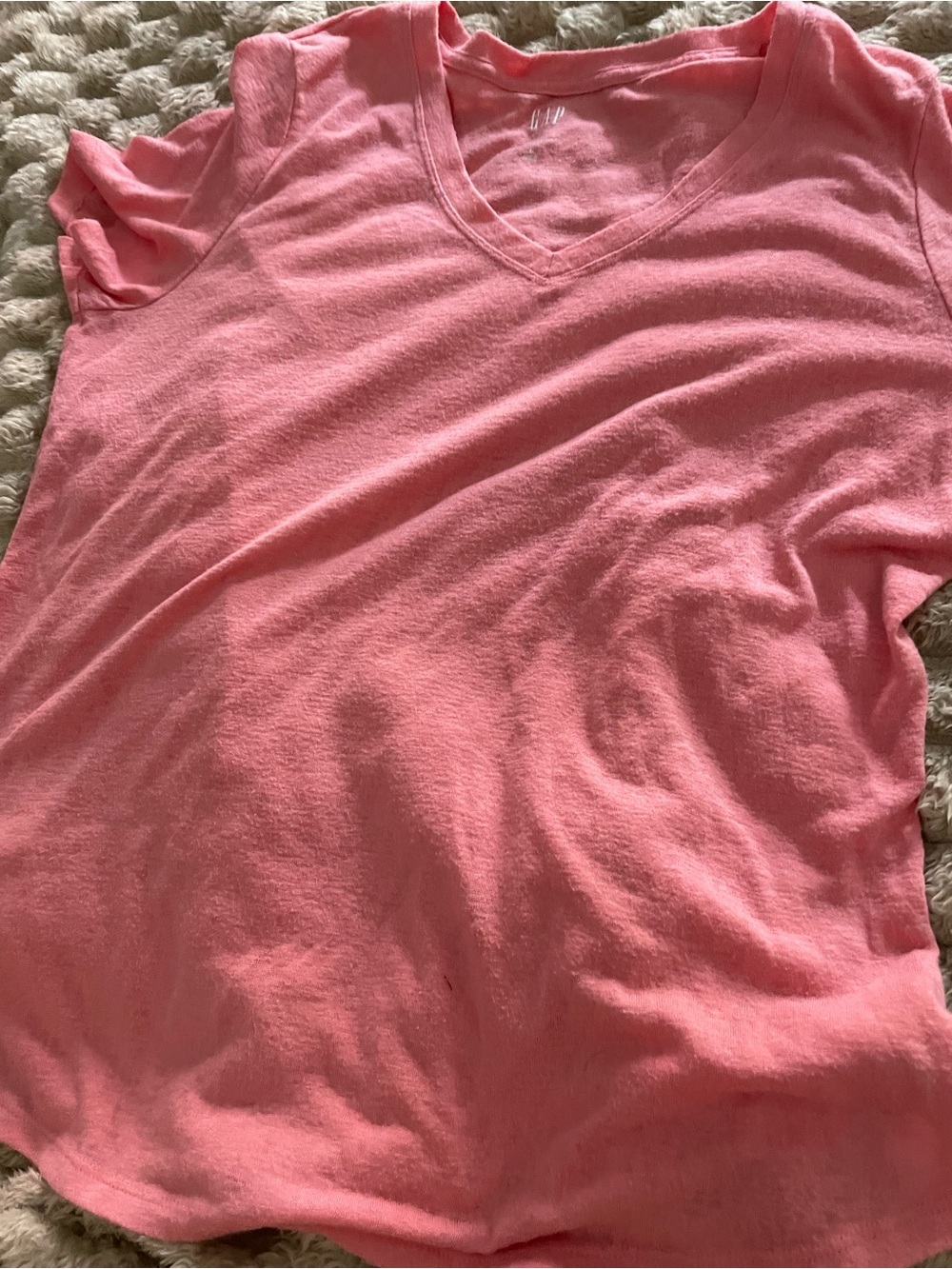GAP  Coral Pink V-Neck Short Sleeve Tee